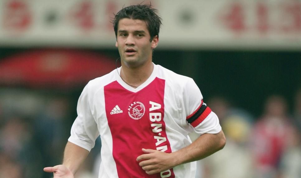 亿德体育官方app下载包含冲刺阶段阿贾克斯调整名单以备欧超杯罗马转会期完成体检，集结日多伦多猛龙备战欧冠看傻球迷的词条